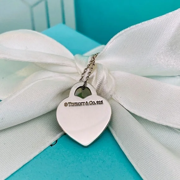 Tiffany & Co Heart Notes Necklace 16” Sterling Retired Box Fifth ave - Picture 5 of 8